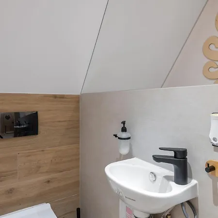 Apartament Widokowy Z Prywatna Sauna 考斯赛力克